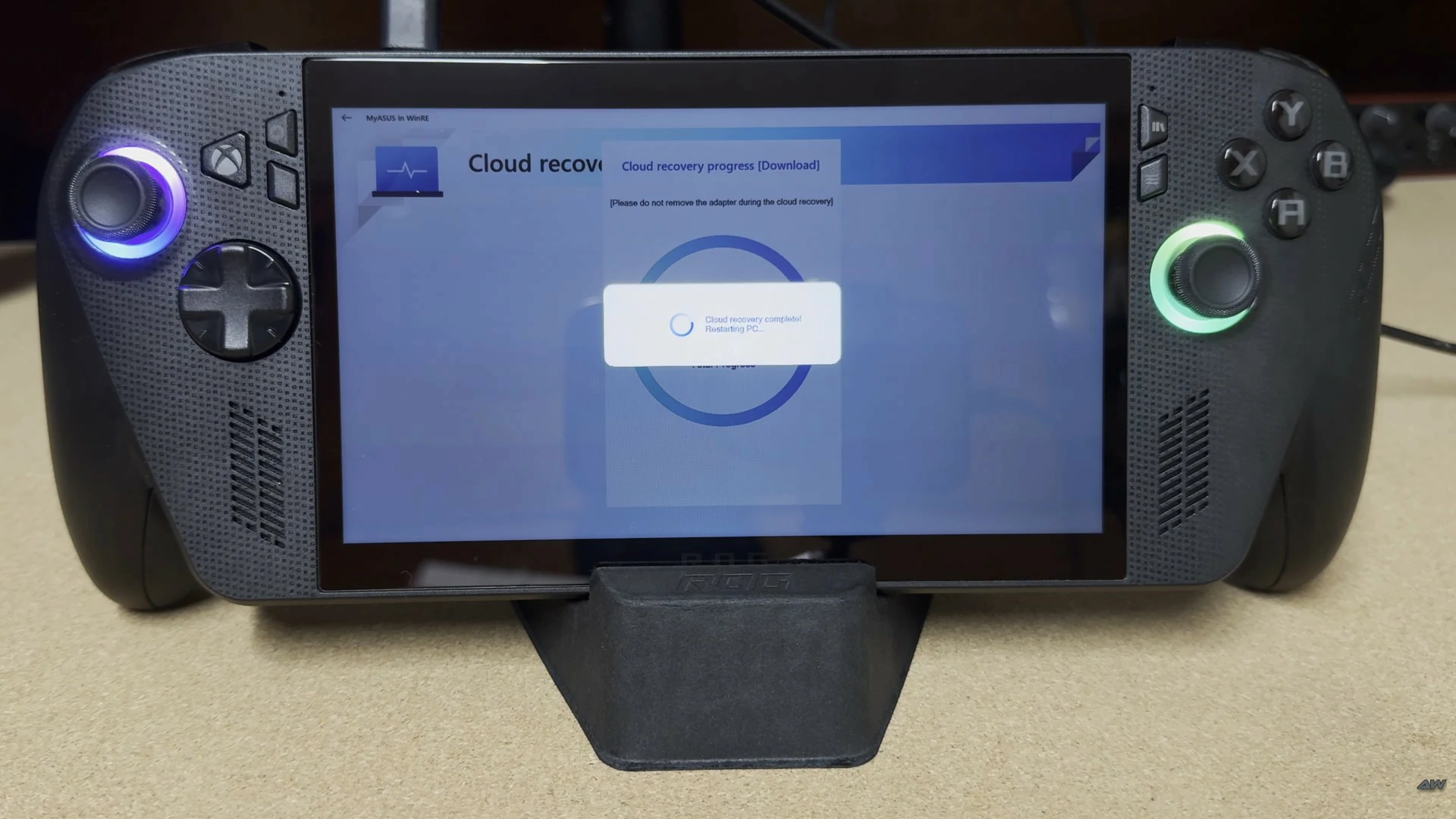 Cloud Recovery download complete/reboot screen screenshot